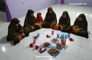 Anak Asuh Bintaro Berbuka Puasa Bersama