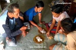 Bantu Bapak Nurhasan Memenuhi Kebutuhan Keluarga