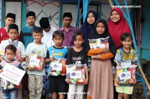 Bantuan Pemenuhan Nutrisi Yatim Dan dhuafa Di Kampung Cilangkap