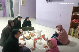 Kebahagiaan Anak Asuh Bintaro Di Saat Berbuka Puasa