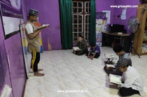 Melatih Kemampuan Dengan Belajar Tausiyah Anak Asuh Banjarmasin