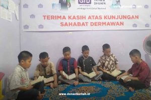 Membaca Surah Al-Kahfi Anak Asuh Tekno