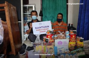 Penyaluran Bantuan Untuk Pak Yunus