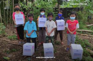 Mari Berbagi Bingkisan Di lebaran Anak Yatim